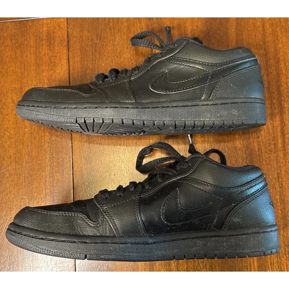 Nike Air Jordan 1 Low Triple Black 553558-017 Men's Size 8 Leather Sneakers